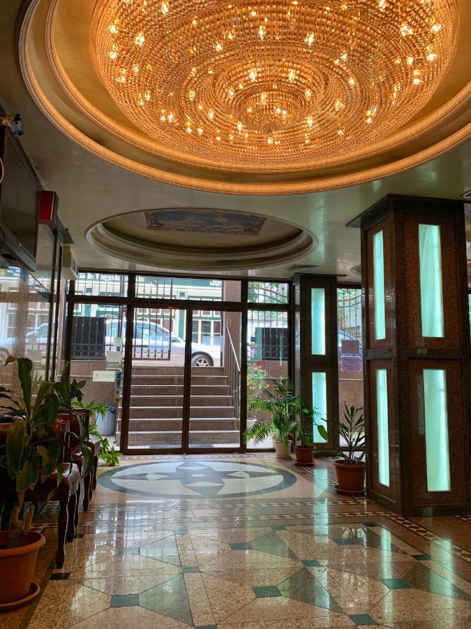 California Hotel Sofia Bagian luar foto