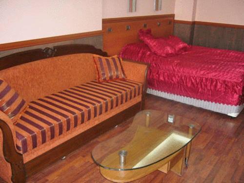 California Hotel Sofia Bagian luar foto